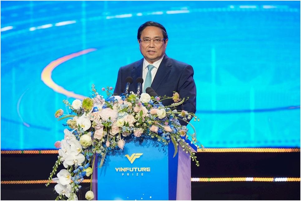 Lễ trao giải VinFuture 2025 vào tối 5/12 tại Nhà hát Hồ Gươm